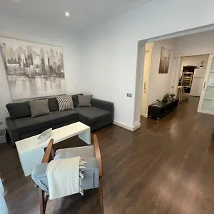 https://cozy-and-central-apartment.topbarcelonahotels.com